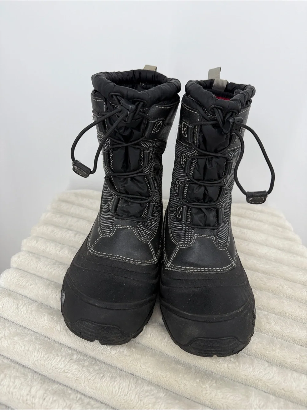 The North Face Kids' Alpenglow V Waterproof Winter Boots Sz youth 5